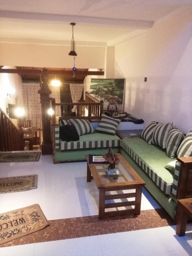 Luxury Apartment The Walkers Nest Kandy Luaran gambar