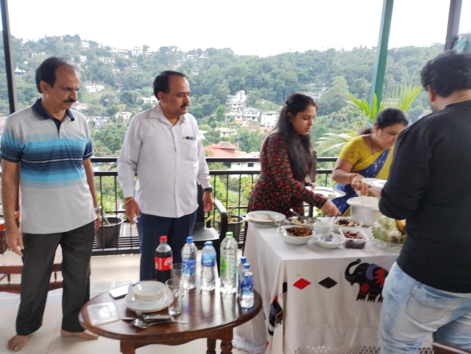 Luxury Apartment The Walkers Nest Kandy Luaran gambar
