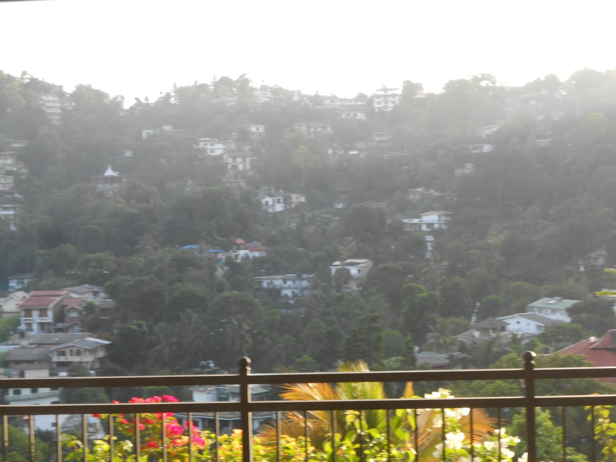 Luxury Apartment The Walkers Nest Kandy Luaran gambar
