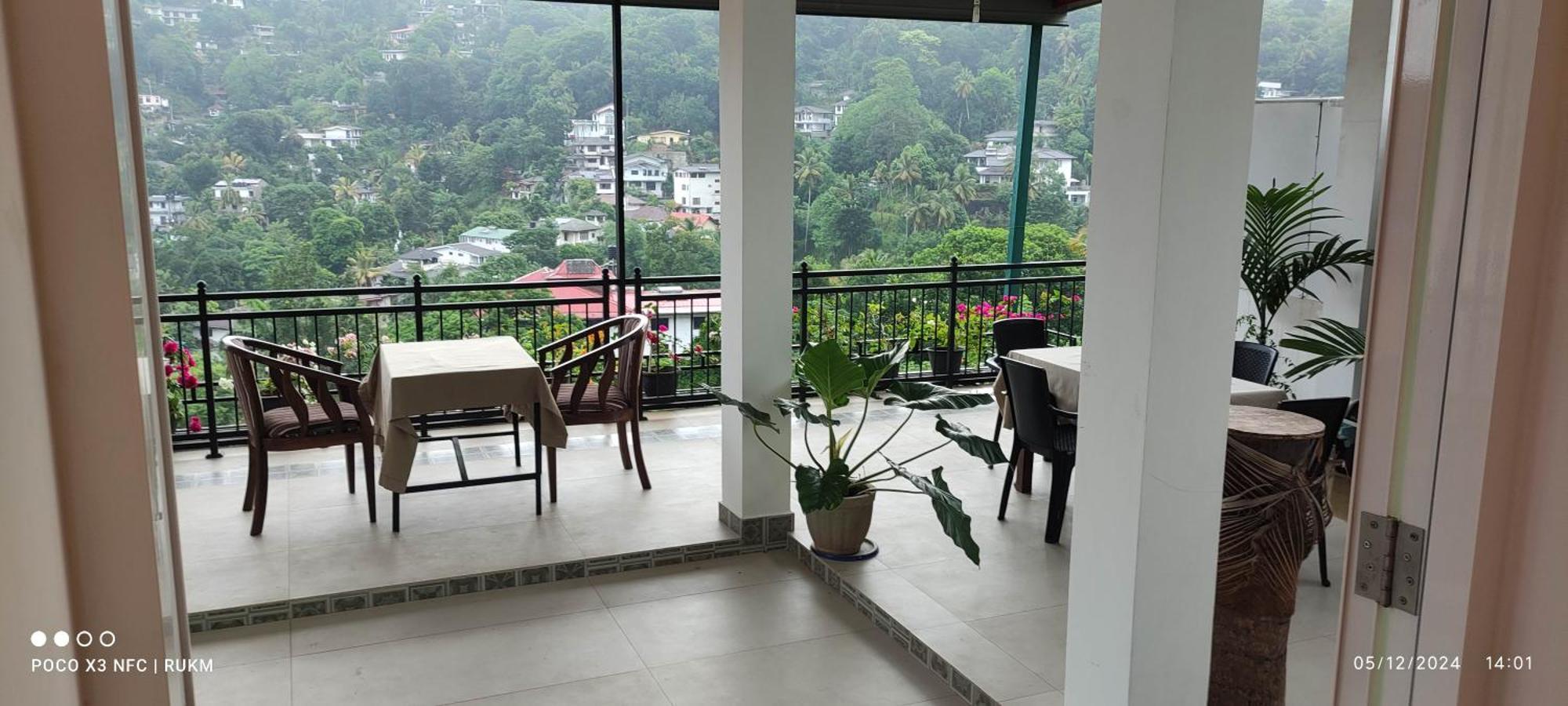 Luxury Apartment The Walkers Nest Kandy Luaran gambar